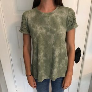 Anthropologie Akemi + Kin green tie dye top